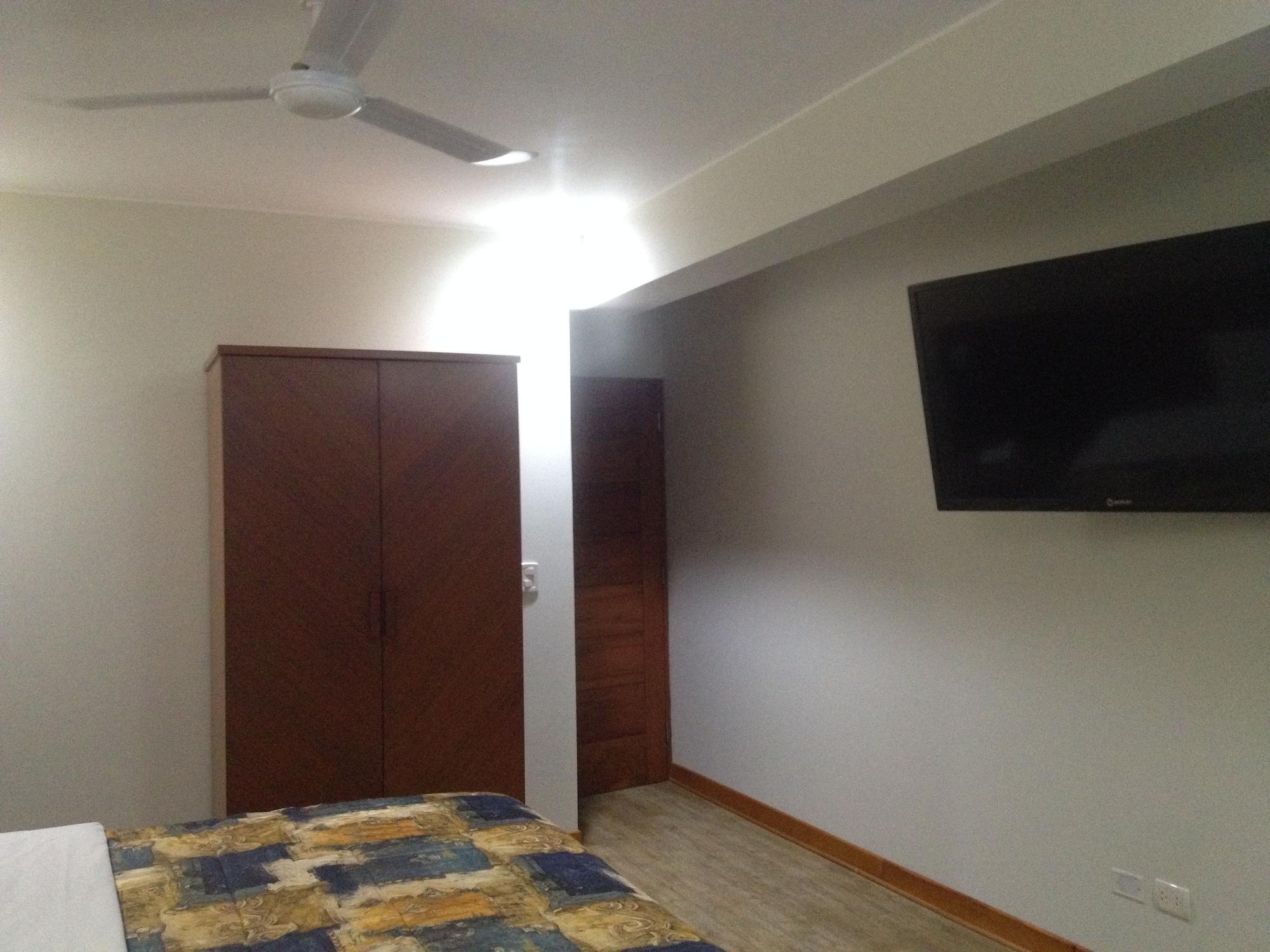 Hotel Esencia Suites Lima Bagian luar foto