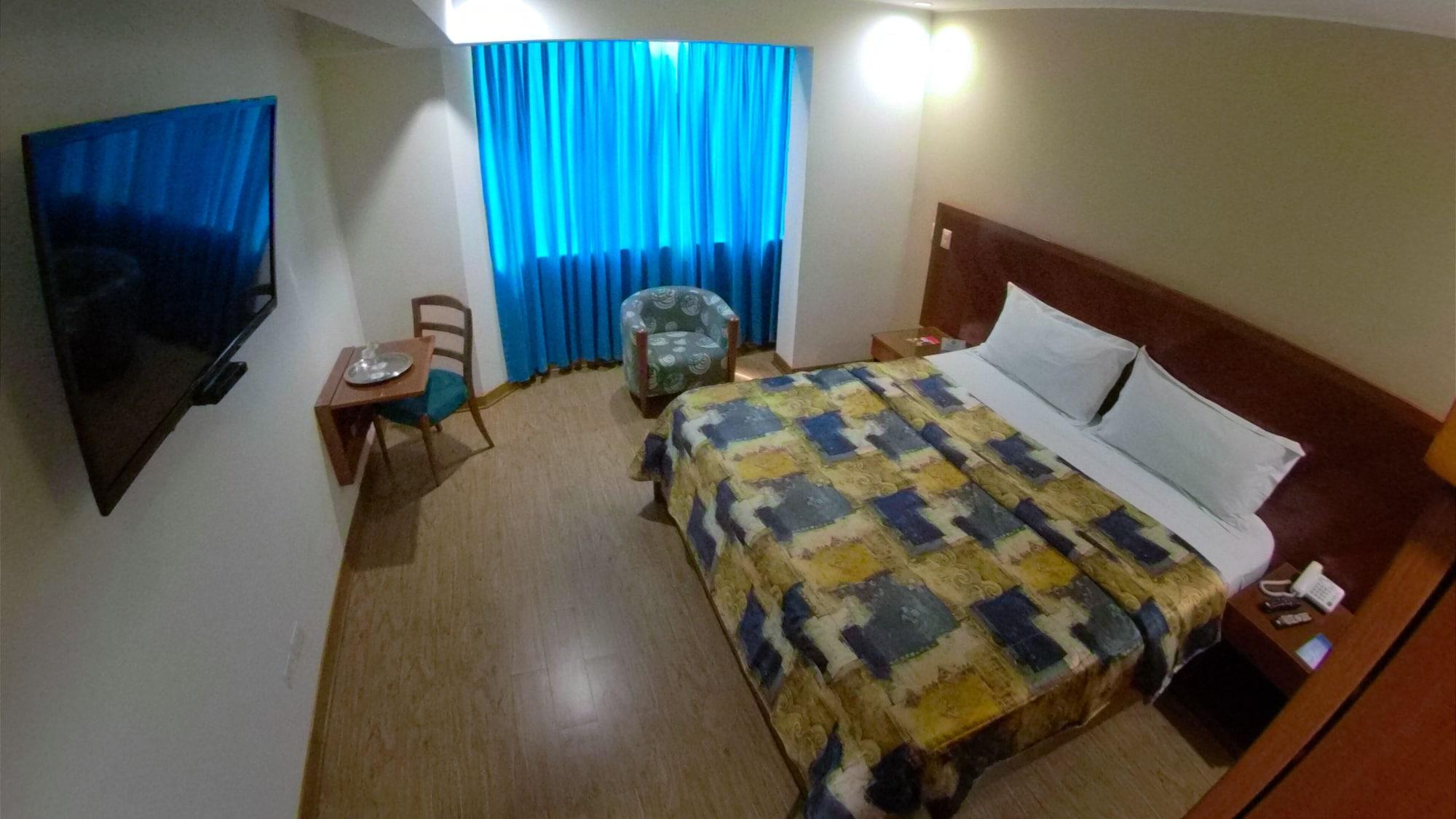 Hotel Esencia Suites Lima Bagian luar foto