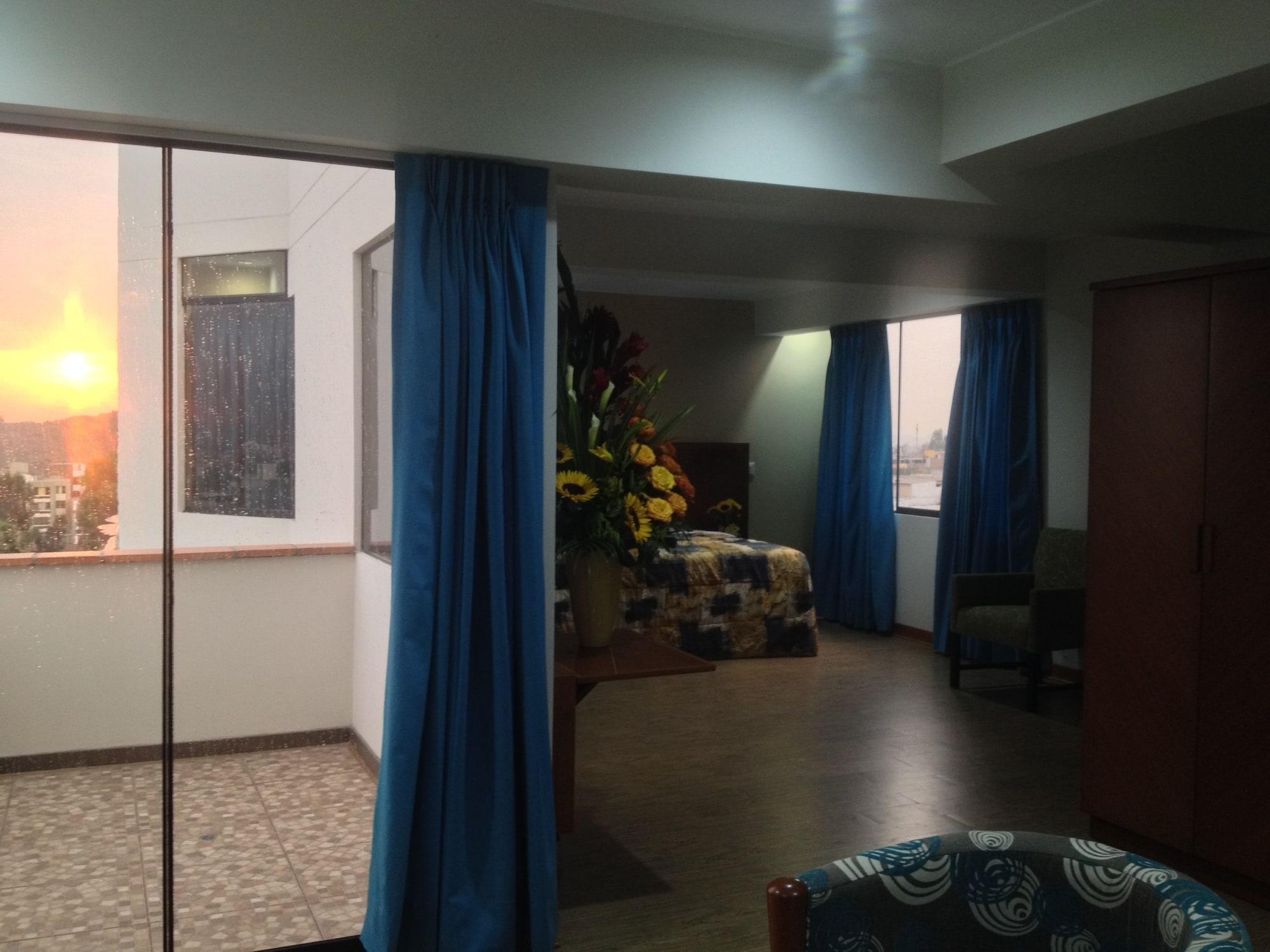 Hotel Esencia Suites Lima Bagian luar foto