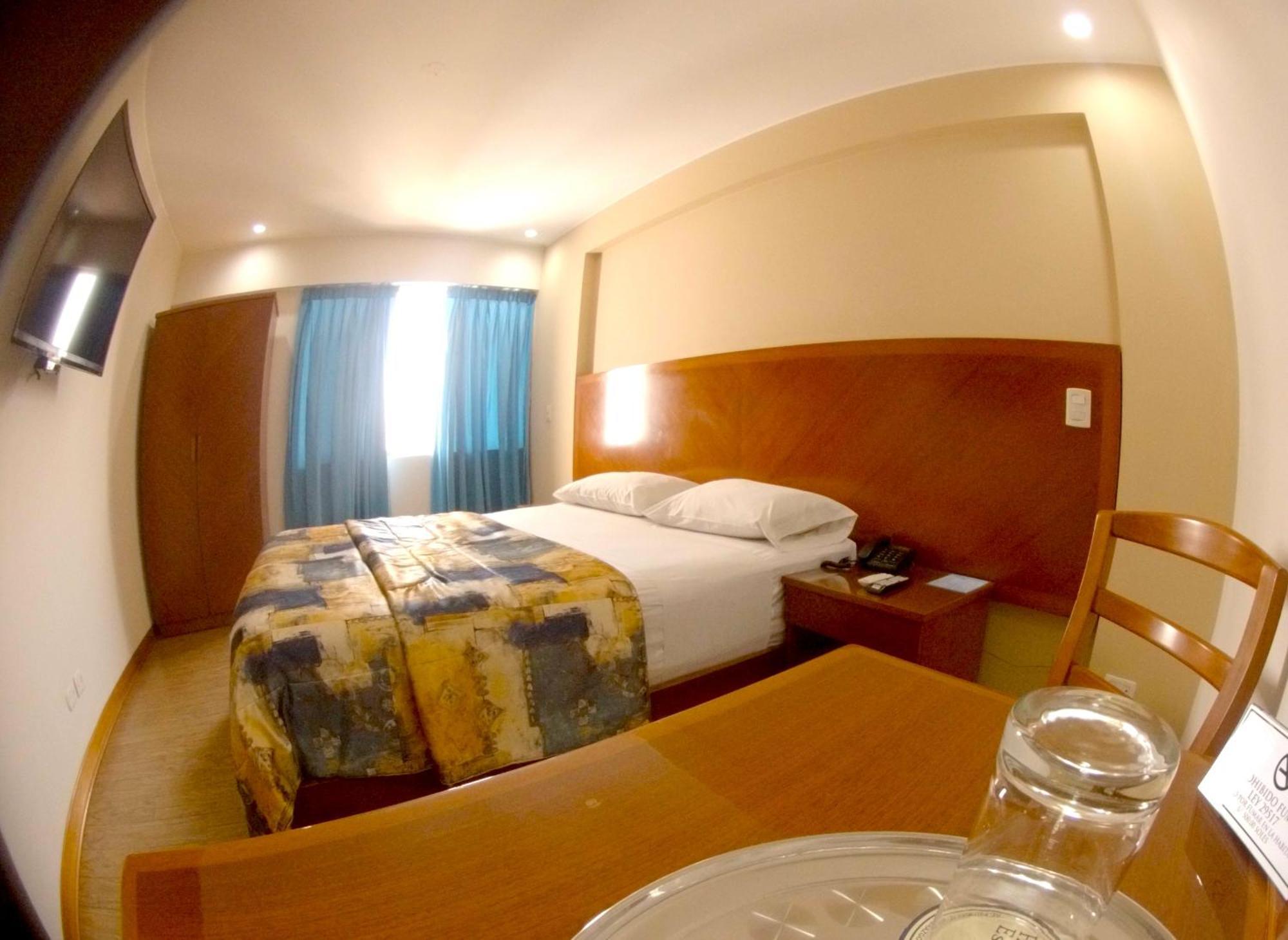 Hotel Esencia Suites Lima Bagian luar foto